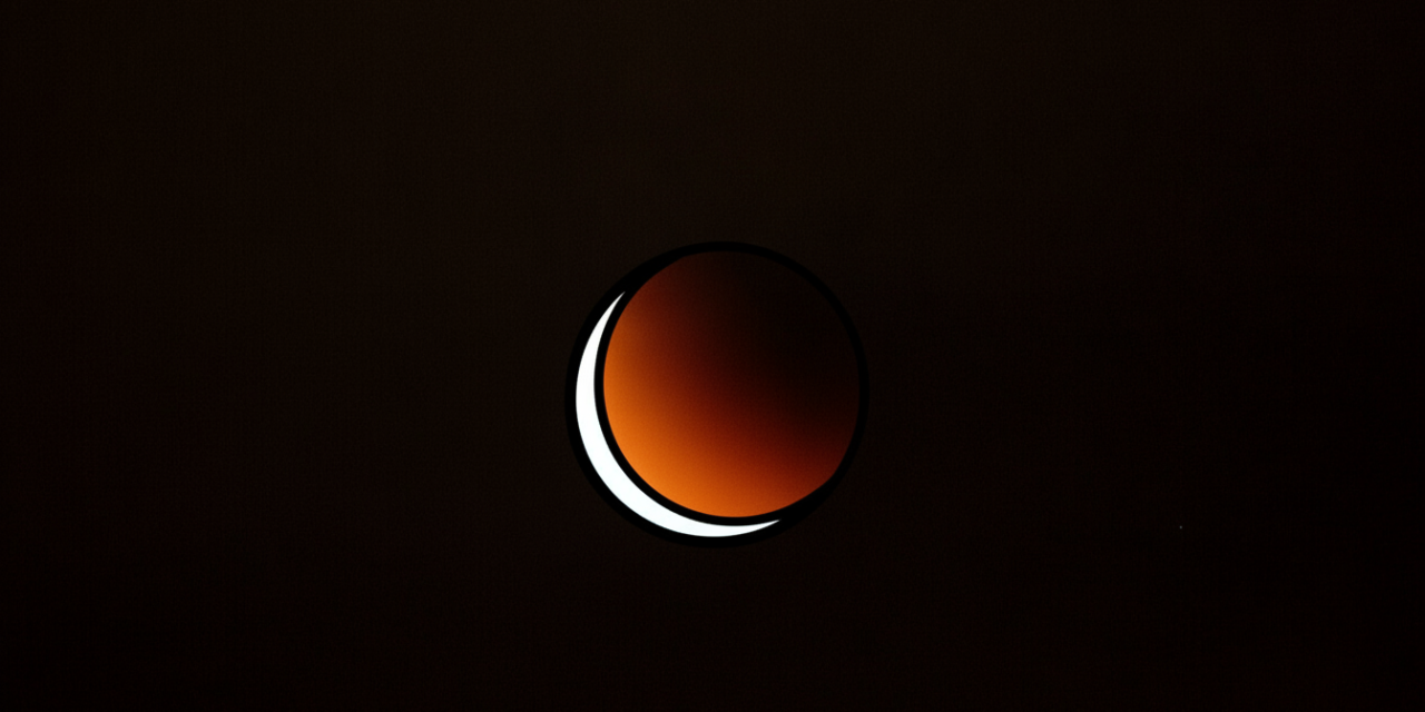 Stanotte lo spettacolo dell’eclissi di Luna, il massimo sarà all’alba